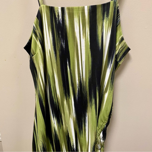 Madden NYC Green Black & Ivory Side Ruched Dress NWT Sz S Bodycon - Picture 10 of 11